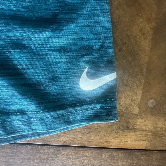 Nike Eagles Dri Fit shirt - Picture 5 of 8